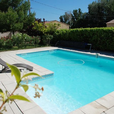 Au Bon Penequet Bed & Breakfast Pujaut Exterior foto